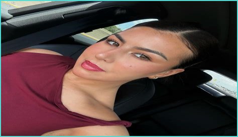 MCKAYLA MARONEY ASS VIDEO WASN'T HACKED ... Enjoy It!